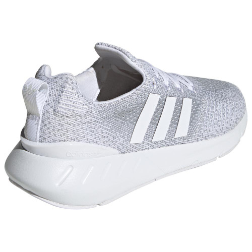 Adidas Swift Run 22